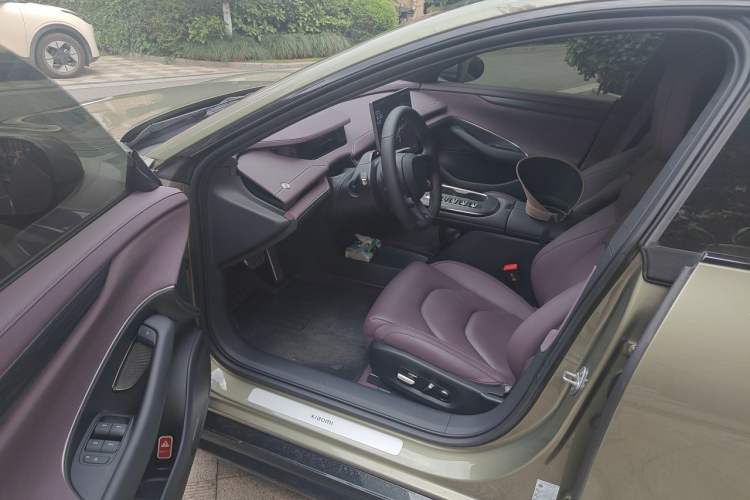 Used Xiaomi Auto SU7 2024 Four-Wheel Drive Ultra-Long Range Advanced Intelligent Driving Max Edition Driver Seat