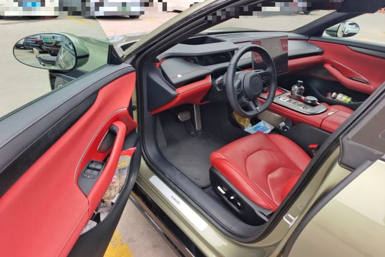 Used Xiaomi Auto SU7 2024 Four-Wheel Drive Ultra-Long Range Advanced Intelligent Driving Max Edition Driver Seat