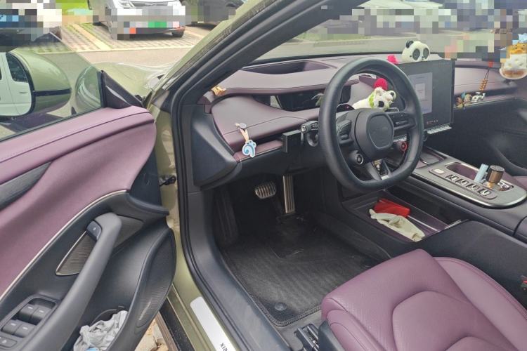 Used Xiaomi Auto SU7 2024 Four-Wheel Drive Ultra-Long Range Advanced Intelligent Driving Max Edition Driver Seat