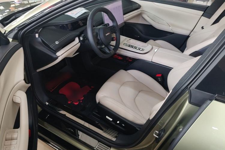 Used Xiaomi Auto SU7 2024 Rear-Drive Ultra-Long Range Advanced Pro-Level Intelligent Driving Version Driver Seat