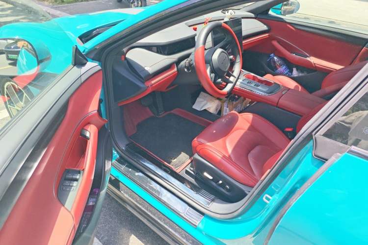 Used Xiaomi Auto SU7 2024 Rear-Drive Ultra-Long Range Advanced Pro-Level Intelligent Driving Version Driver Seat