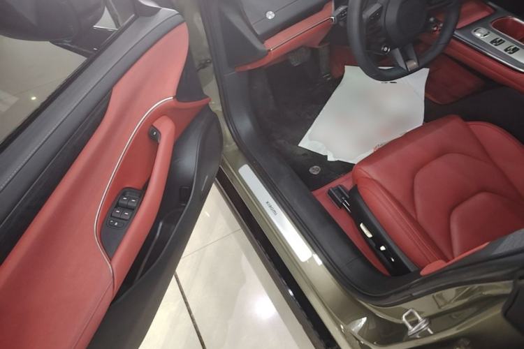 Used Xiaomi Auto SU7 2024 Rear-Drive Long-Range Intelligent Driving Version Driver Seat