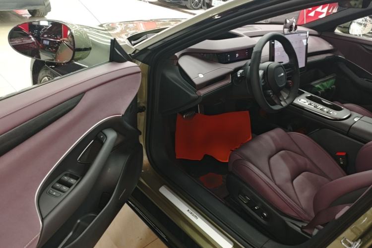 Used Xiaomi Auto SU7 2024 Four-Wheel Drive Ultra-Long Range Advanced Intelligent Driving Max Edition Driver Seat