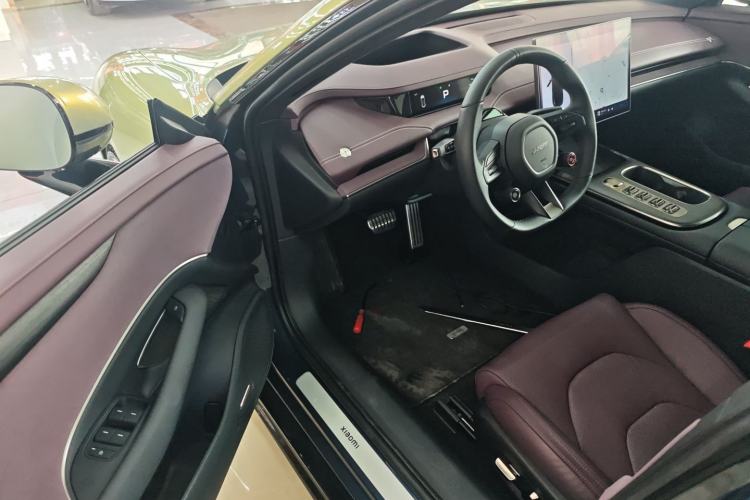 Used Xiaomi Auto SU7 2024 Four-Wheel Drive Ultra-Long Range Advanced Intelligent Driving Max Edition Driver Seat