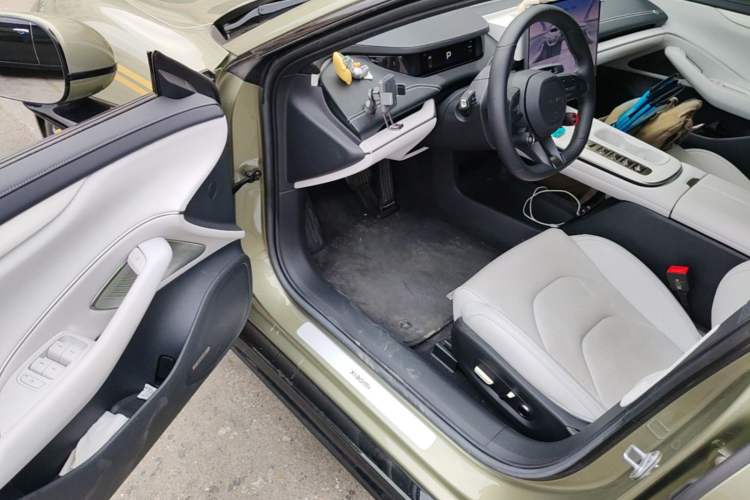 Used Xiaomi Auto SU7 2024 Rear-Drive Ultra-Long Range Advanced Pro-Level Intelligent Driving Version Driver Seat