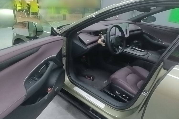 Used Xiaomi Auto SU7 2024 Rear-Drive Long-Range Intelligent Driving Version Driver Seat