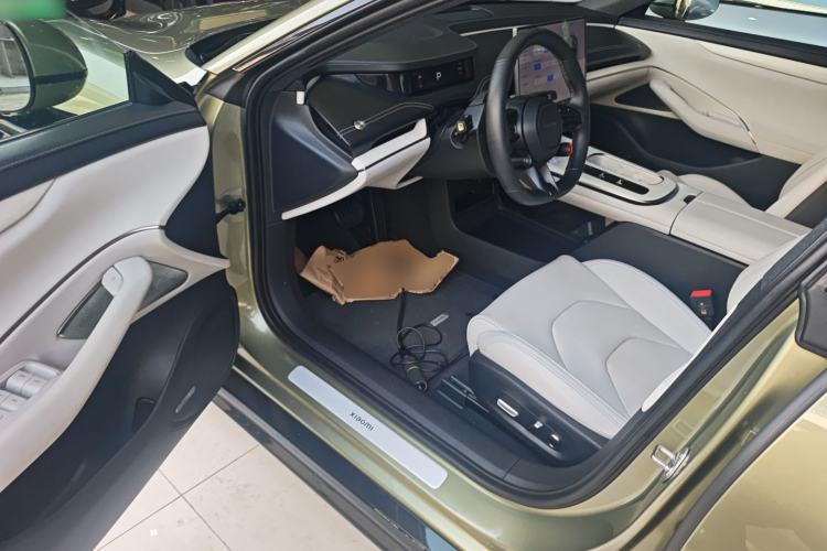 Used Xiaomi Auto SU7 2024 Rear-Drive Long-Range Intelligent Driving Version Driver Seat