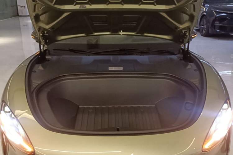 Used Xiaomi Auto SU7 2024 Four-Wheel-Drive Max Founder's Edition Engine Bay