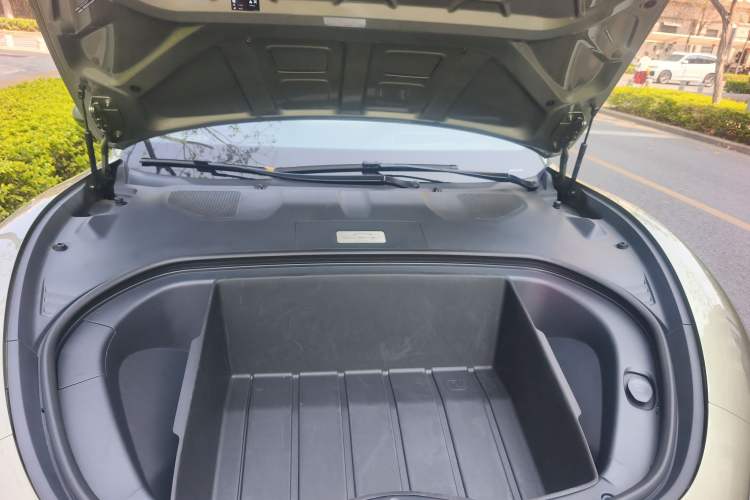 Used Xiaomi Auto SU7 2024 Four-Wheel Drive Ultra-Long Range Advanced Intelligent Driving Max Edition Engine Bay