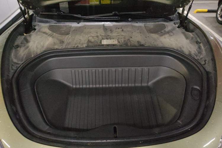 Used Xiaomi Auto SU7 2024 Rear-Drive Ultra-Long Range Advanced Pro-Level Intelligent Driving Version Engine Bay