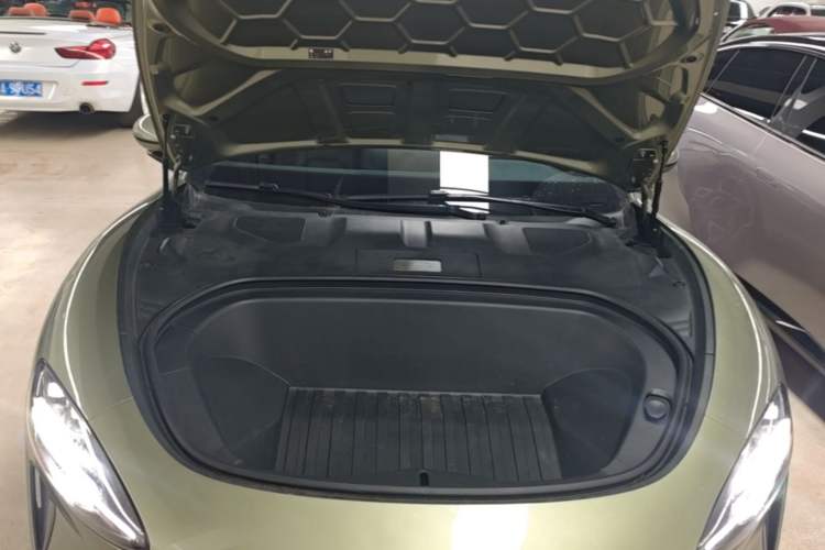Used Xiaomi Auto SU7 2024 Rear-Drive Long-Range Intelligent Driving Version Engine Bay