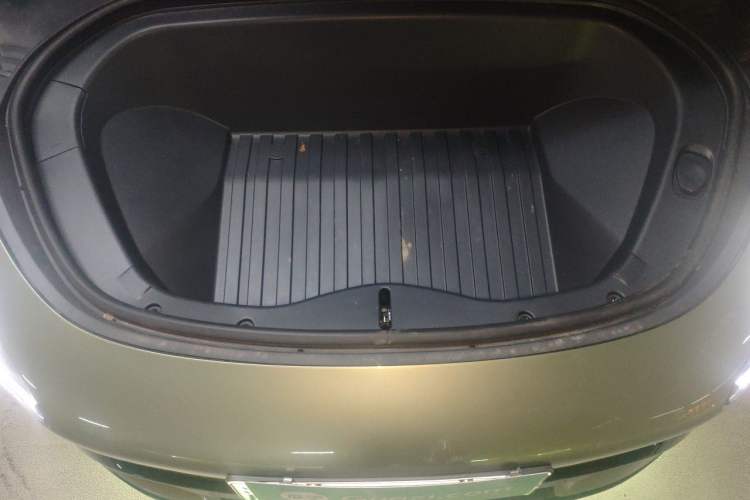 Used Xiaomi Auto SU7 2024 Rear-Drive Ultra-Long Range Advanced Pro-Level Intelligent Driving Version Engine Bay