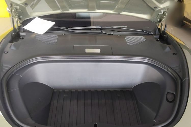Used Xiaomi Auto SU7 2024 Rear-Drive Long-Range Intelligent Driving Version Engine Bay
