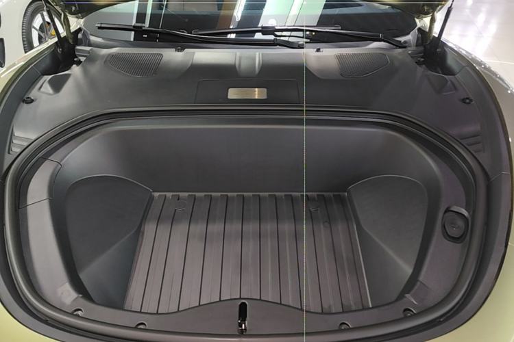 Used Xiaomi Auto SU7 2024 Four-Wheel Drive Ultra-Long Range Advanced Intelligent Driving Max Edition Engine Bay