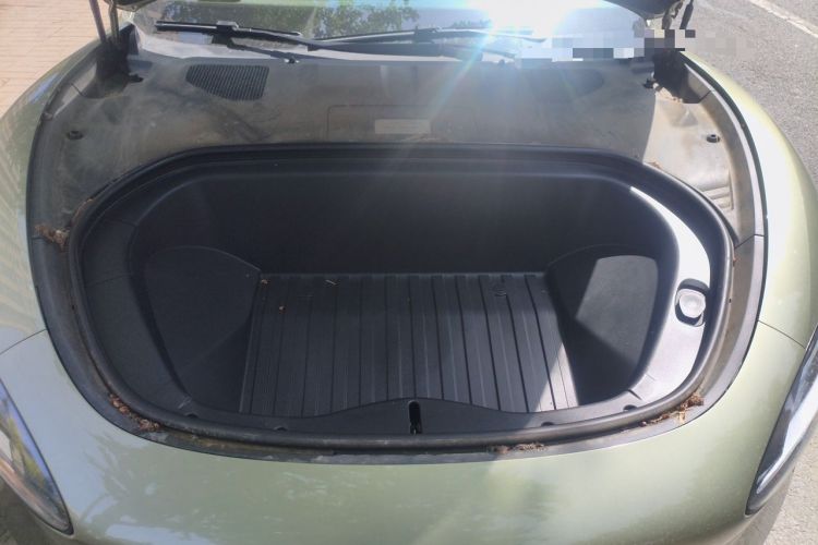 Used Xiaomi Auto SU7 2024 Four-Wheel Drive Ultra-Long Range Advanced Intelligent Driving Max Edition Engine Bay