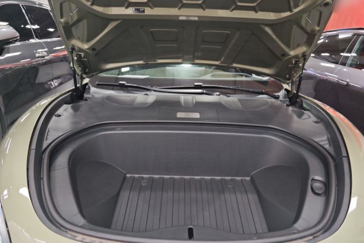 Used Xiaomi Auto SU7 2024 Four-Wheel Drive Ultra-Long Range Advanced Intelligent Driving Max Edition Engine Bay