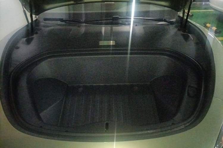 Used Xiaomi Auto SU7 2024 Rear-Drive Ultra-Long Range Advanced Pro-Level Intelligent Driving Version Engine Bay