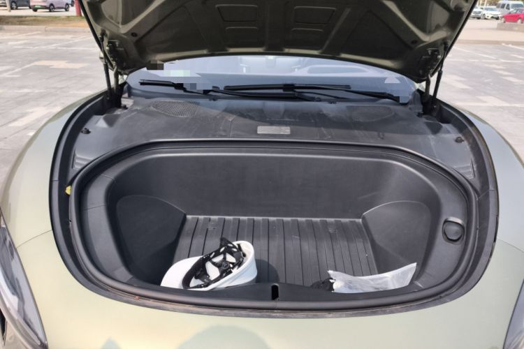 Used Xiaomi Auto SU7 2024 Four-Wheel Drive Ultra-Long Range Advanced Intelligent Driving Max Edition Engine Bay