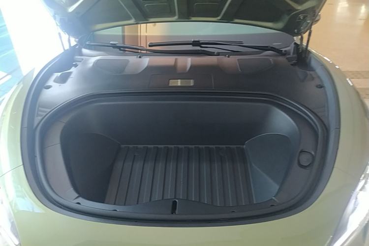 Used Xiaomi Auto SU7 2024 Four-Wheel Drive Ultra-Long Range Advanced Intelligent Driving Max Edition Engine Bay