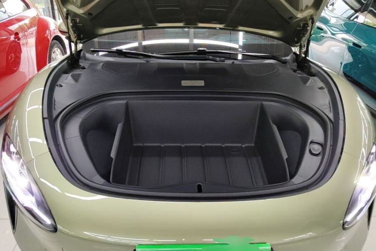 Used Xiaomi Auto SU7 2024 Four-Wheel Drive Ultra-Long Range Advanced Intelligent Driving Max Edition Engine Bay