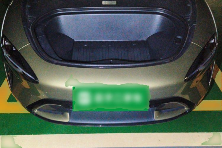 Used Xiaomi Auto SU7 2024 Four-Wheel Drive Ultra-Long Range Advanced Intelligent Driving Max Edition Engine Bay