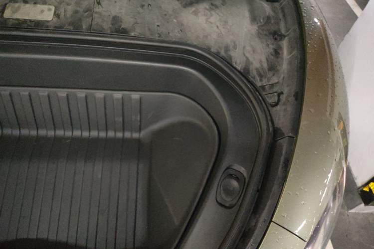 Used Xiaomi Auto SU7 2024 Rear-Drive Ultra-Long Range Advanced Pro-Level Intelligent Driving Version Engine Bay Left