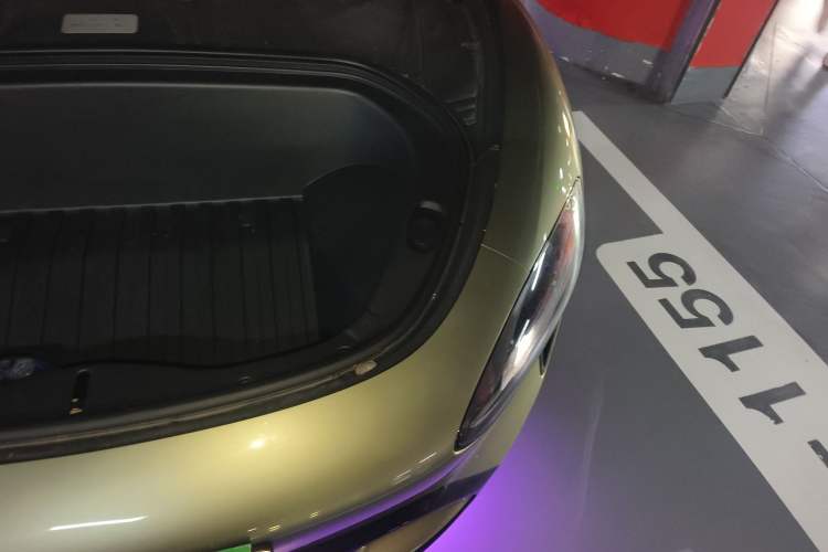Used Xiaomi Auto SU7 2024 Four-Wheel Drive Ultra-Long Range Advanced Intelligent Driving Max Edition Engine Bay Left