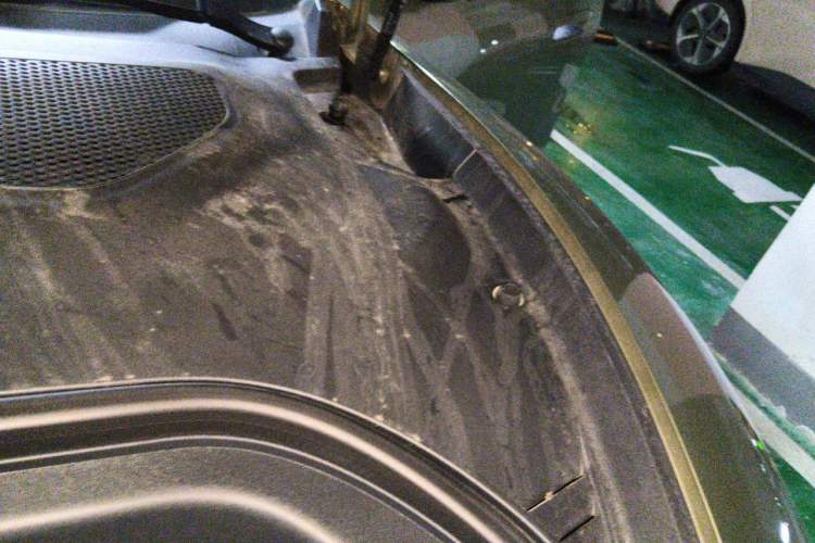 Used Xiaomi Auto SU7 2024 Rear-Drive Long-Range Intelligent Driving Version Engine Bay Left