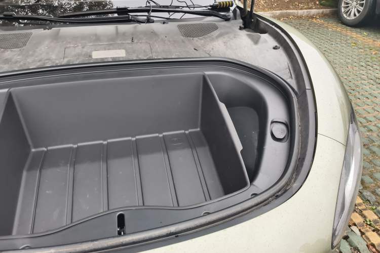 Used Xiaomi Auto SU7 2024 Rear-Drive Ultra-Long Range Advanced Pro-Level Intelligent Driving Version Engine Bay Left