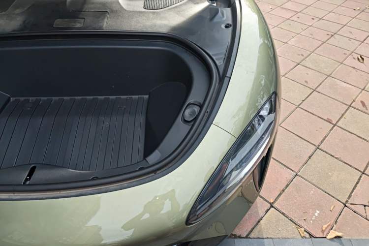 Used Xiaomi Auto SU7 2024 Rear-Drive Ultra-Long Range Advanced Pro-Level Intelligent Driving Version Engine Bay Left