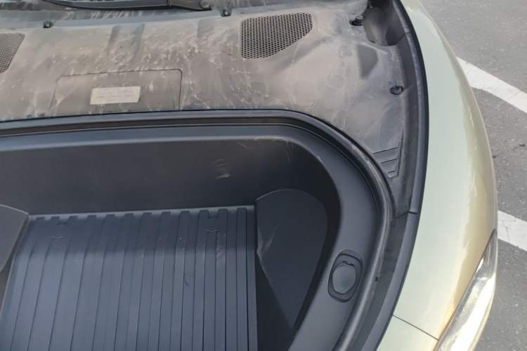 Used Xiaomi Auto SU7 2024 Rear-Drive Long-Range Intelligent Driving Version Engine Bay Left