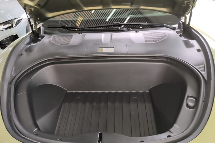 Used Xiaomi Auto SU7 2024 Four-Wheel Drive Ultra-Long Range Advanced Intelligent Driving Max Edition Engine Bay