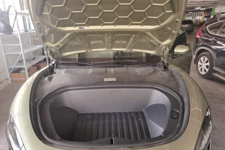 Used Xiaomi Auto SU7 2024 Four-Wheel Drive Ultra-Long Range Advanced Intelligent Driving Max Edition Engine Bay