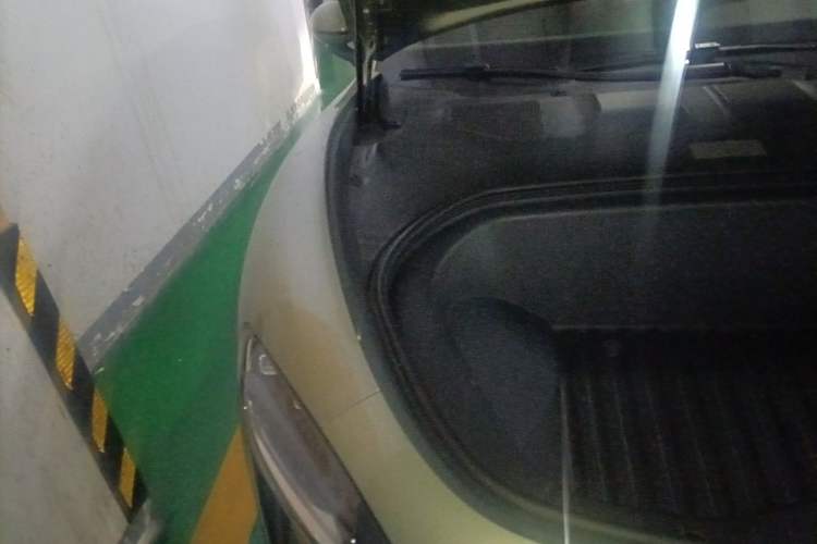 Used Xiaomi Auto SU7 2024 Rear-Drive Ultra-Long Range Advanced Pro-Level Intelligent Driving Version Engine Bay Right