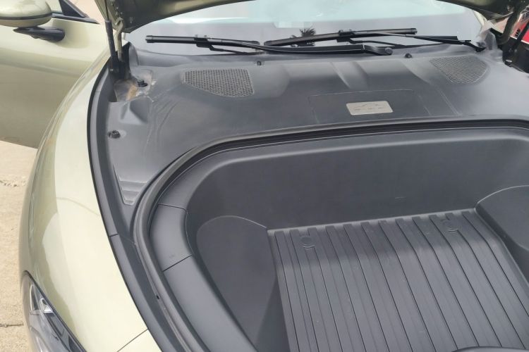 Used Xiaomi Auto SU7 2024 Rear-Drive Long-Range Intelligent Driving Version Engine Bay Right