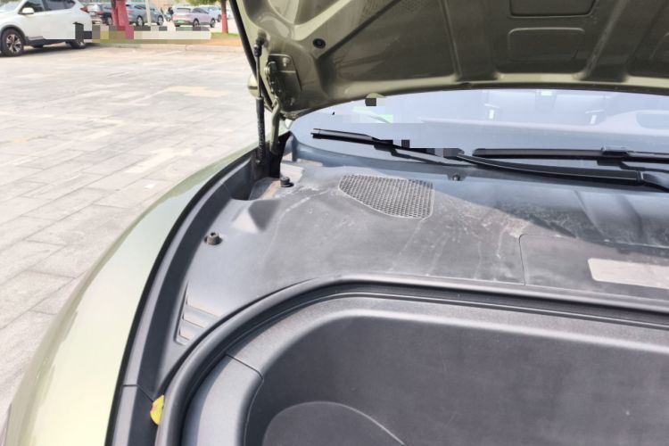 Used Xiaomi Auto SU7 2024 Four-Wheel Drive Ultra-Long Range Advanced Intelligent Driving Max Edition Engine Bay Right