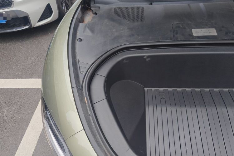 Used Xiaomi Auto SU7 2024 Rear-Drive Long-Range Intelligent Driving Version Engine Bay Right