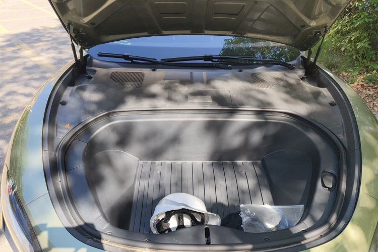 Used Xiaomi Auto SU7 2024 Four-Wheel Drive Ultra-Long Range Advanced Intelligent Driving Max Edition Engine Bay