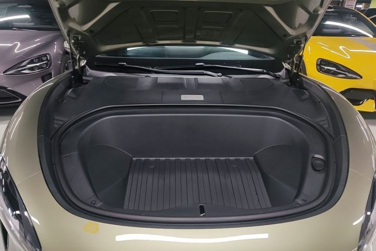Used Xiaomi Auto SU7 2024 Rear-Drive Ultra-Long Range Advanced Pro-Level Intelligent Driving Version Engine Bay