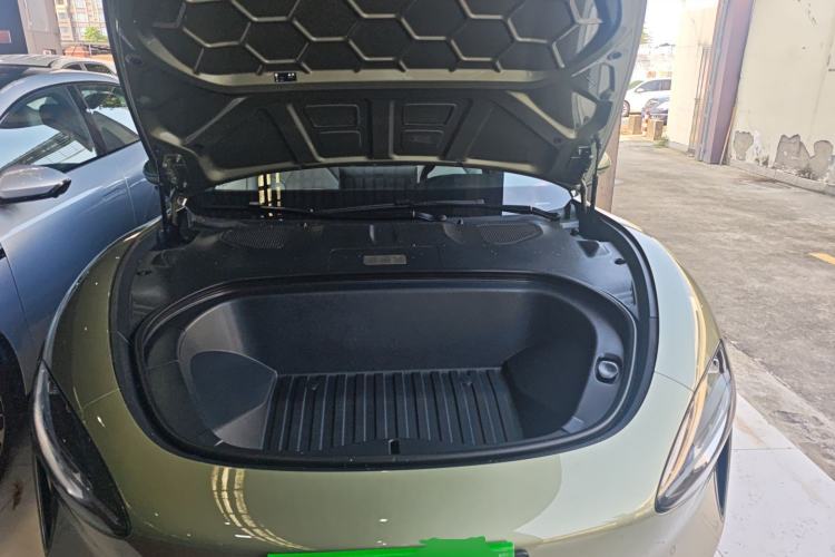 Used Xiaomi Auto SU7 2024 Rear-Drive Long-Range Intelligent Driving Version Engine Bay