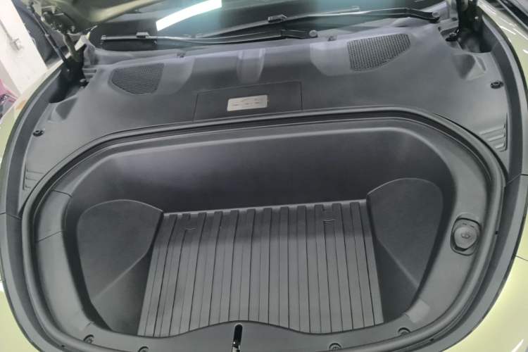 Used Xiaomi Auto SU7 2024 Rear-Drive Ultra-Long Range Advanced Pro-Level Intelligent Driving Version Engine Bay