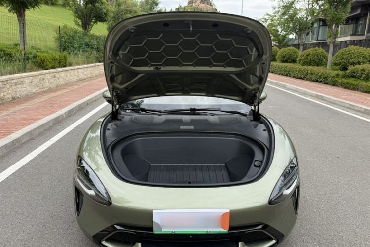Used Xiaomi Auto SU7 2024 Rear-Drive Long-Range Intelligent Driving Version Engine Bay