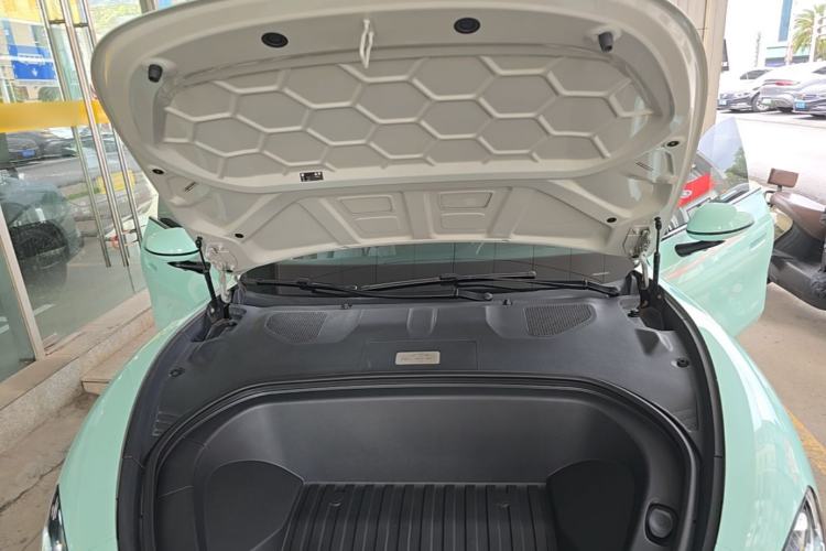 Used Xiaomi Auto SU7 2024 Four-Wheel Drive Ultra-Long Range Advanced Intelligent Driving Max Edition Engine Bay