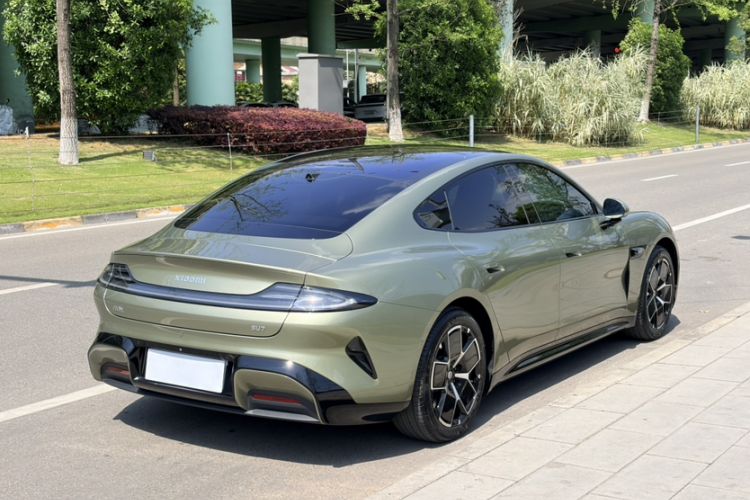 Used Xiaomi Auto SU7 2024 Rear-Drive Standard Founder Edition Exterior 1