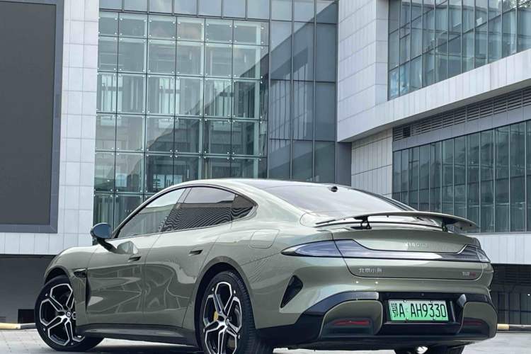 Used Xiaomi Auto SU7 2024 Four-Wheel Drive Ultra-Long Range Advanced Intelligent Driving Max Edition Exterior 3