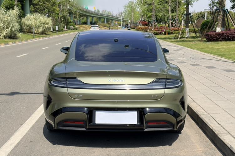 Used Xiaomi Auto SU7 2024 Rear-Drive Standard Founder Edition Exterior 3