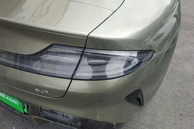 Used Xiaomi Auto SU7 2024 Rear-Drive Long-Range Intelligent Driving Version Exterior 3