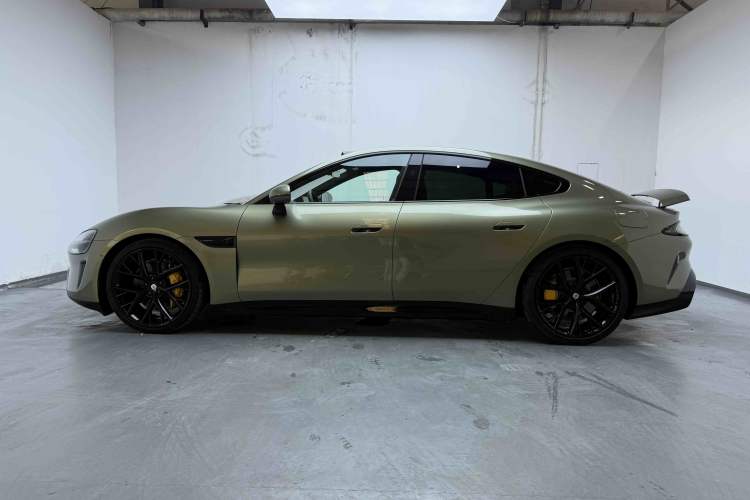 Used Xiaomi Auto SU7 2024 Four-Wheel Drive Ultra-Long Range Advanced Intelligent Driving Max Edition Exterior 4