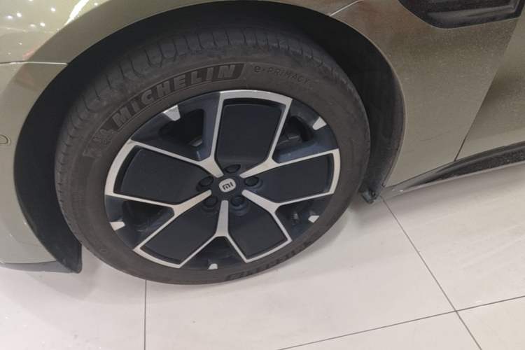 Used Xiaomi Auto SU7 2024 Rear-Drive Long-Range Intelligent Driving Version Exterior 4