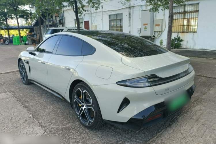 Used Xiaomi Auto SU7 2024 Rear-Drive Long-Range Intelligent Driving Version Exterior 4